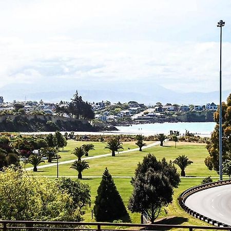 Location And Luxury In Timaru Apartment Bagian luar foto