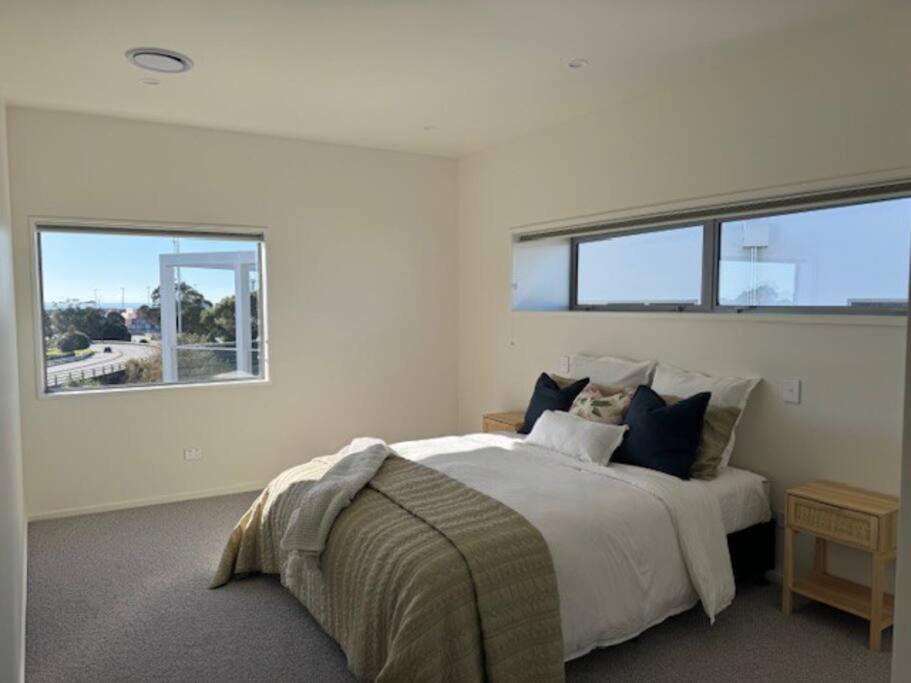 Location And Luxury In Timaru Apartment Bagian luar foto