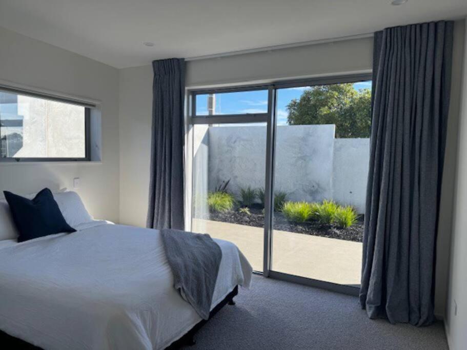 Location And Luxury In Timaru Apartment Bagian luar foto