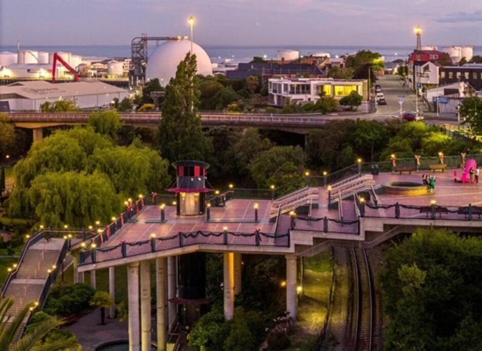 Location And Luxury In Timaru Apartment Bagian luar foto